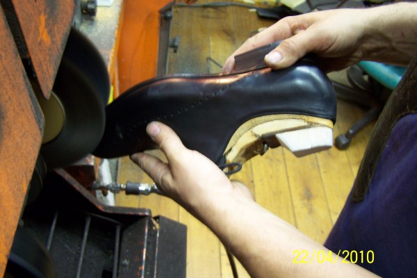 Réparation de chaussures, cordonnerie - Fingz
